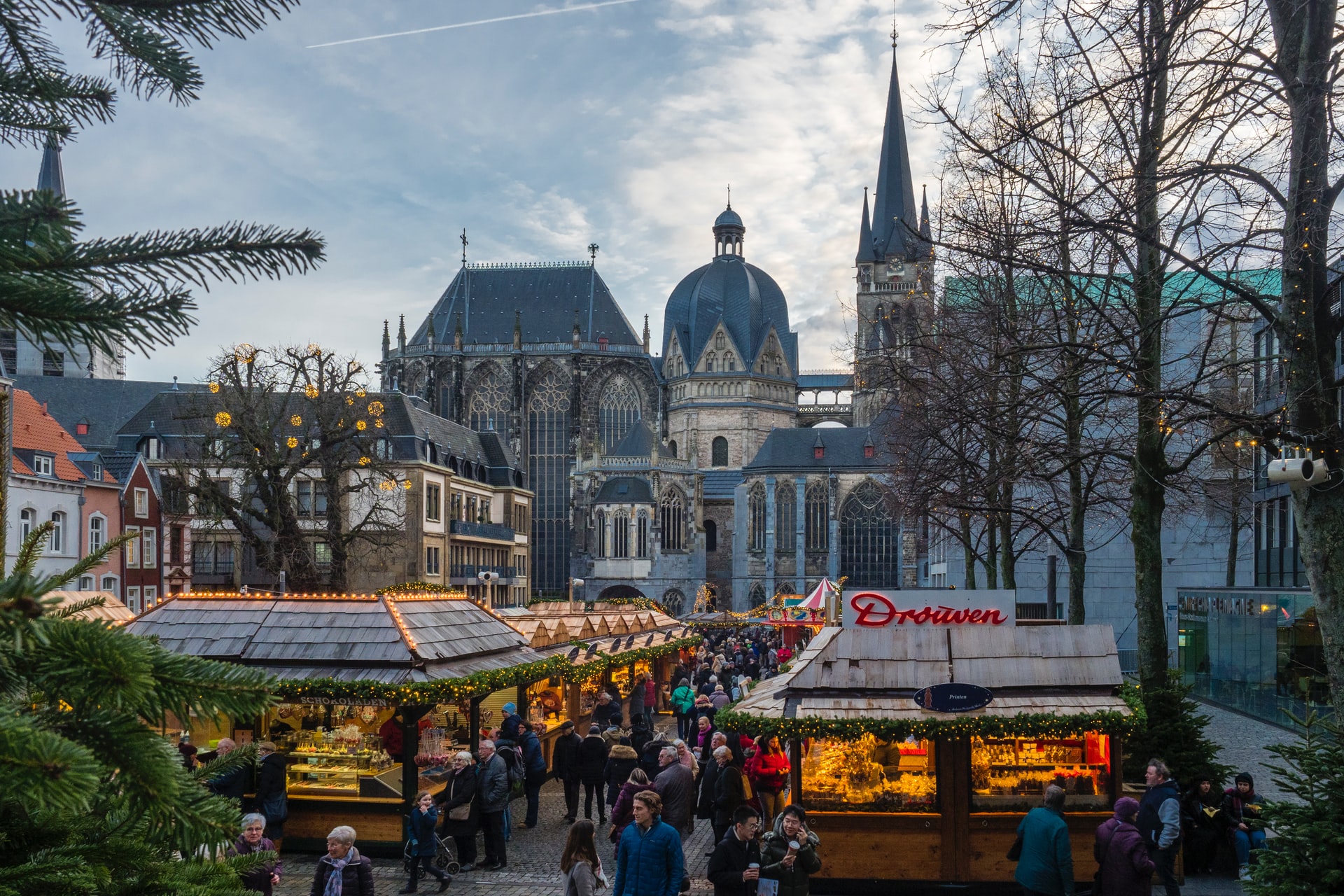 Christmas market with cathedral